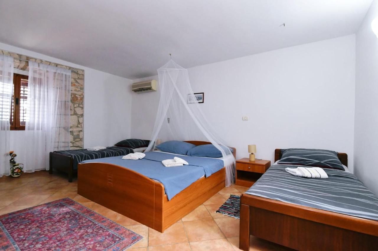 Freya'S Apartments Медулин Экстерьер фото